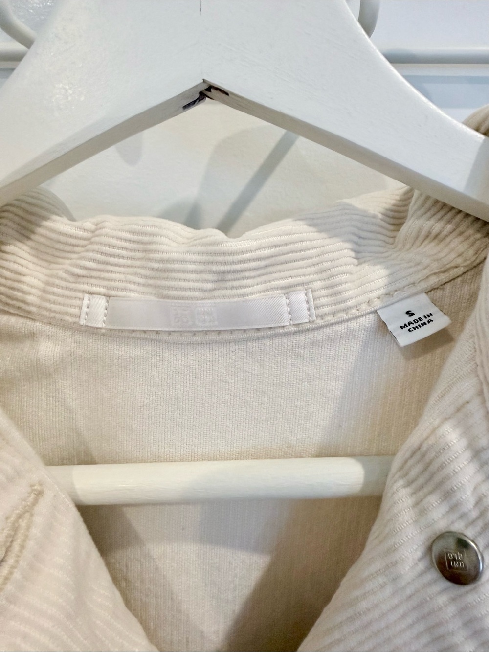 Women Jacket - Picture 3 of 3